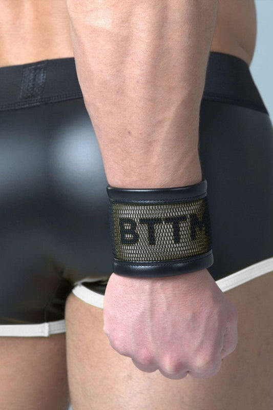 Youngero BTTM White Neon. Role Wristband