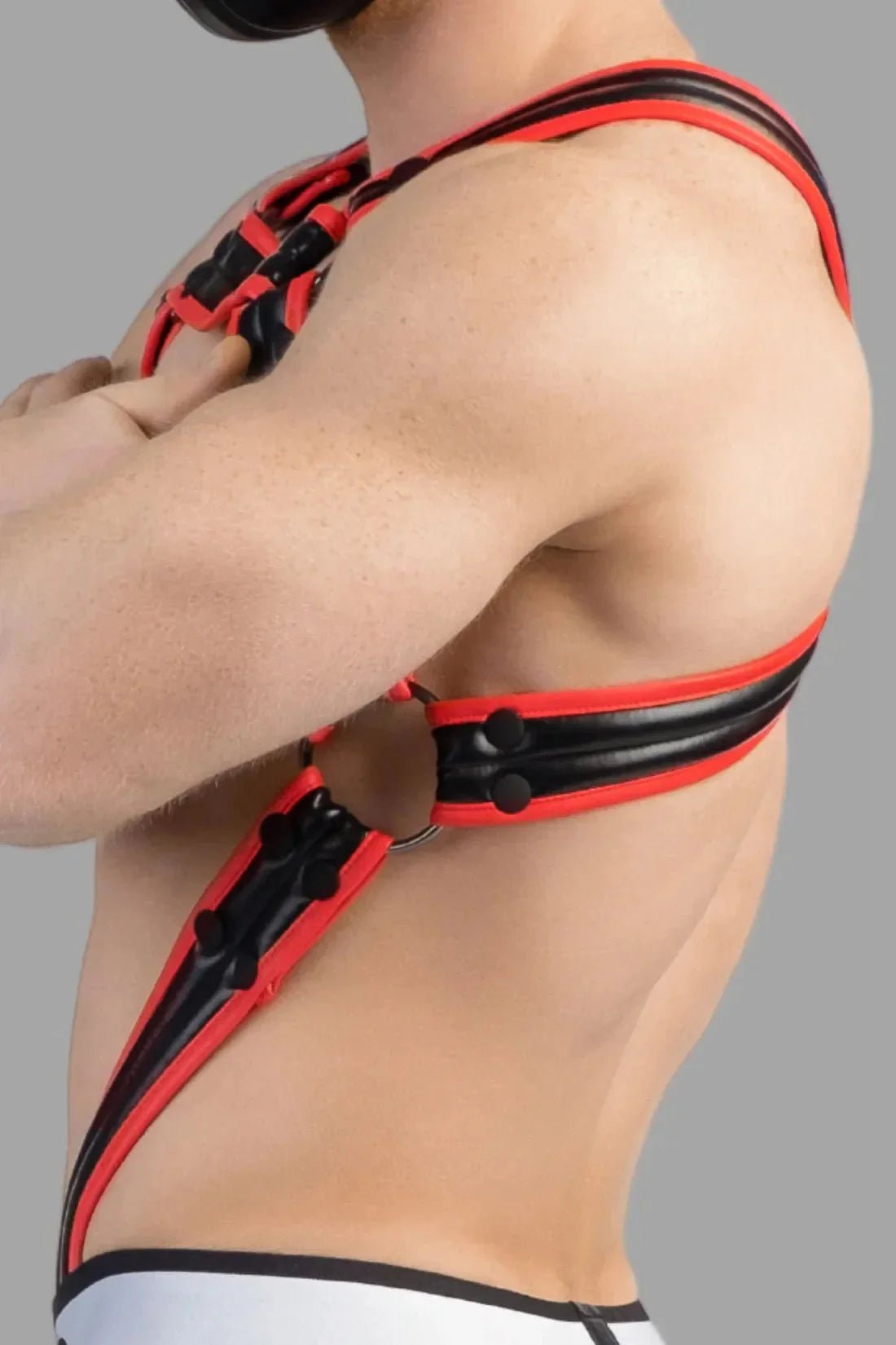 Armored Next. Body Harness. Black and Red - MHR109 - Y4 - www.maskulo.berlin - Local store