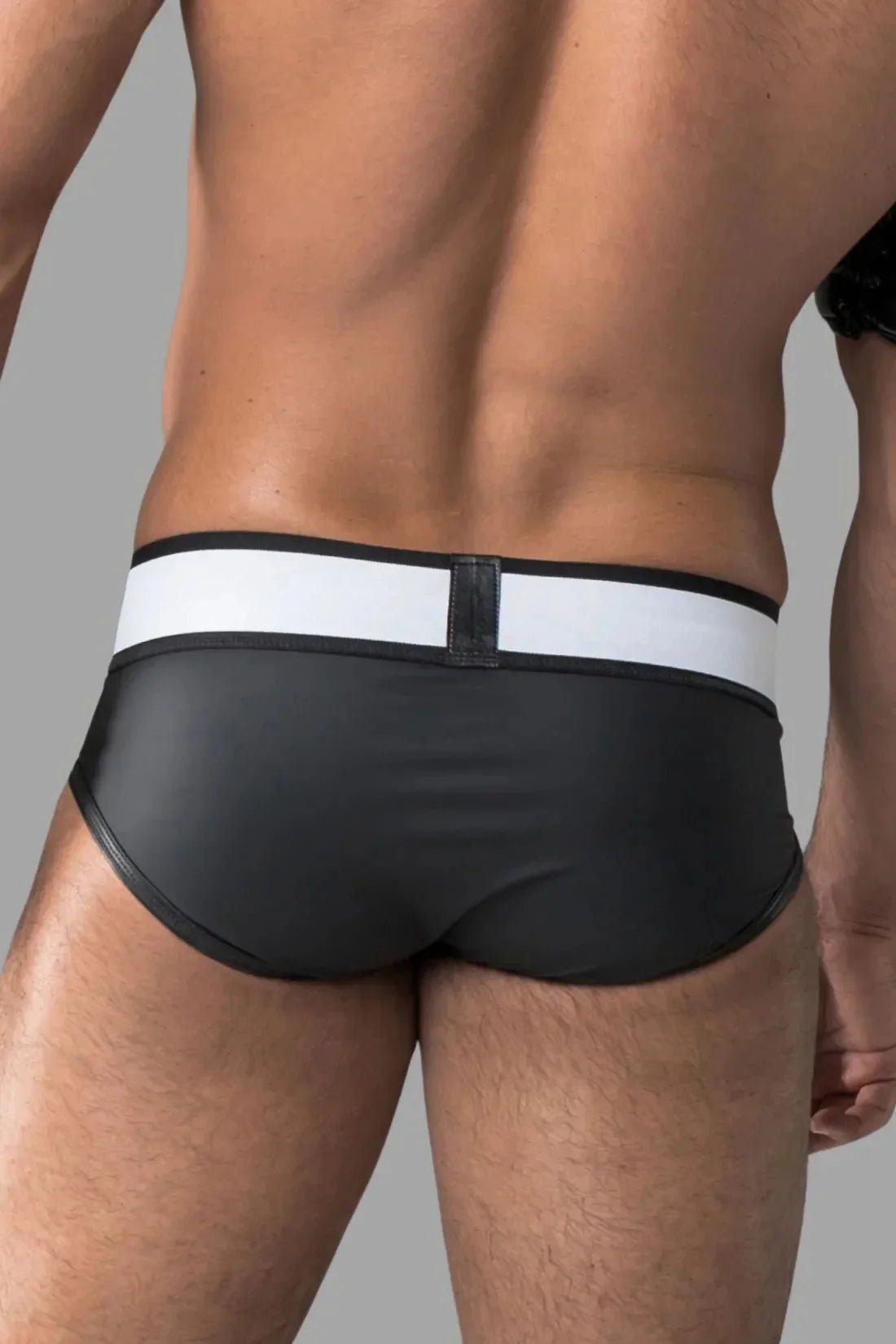 Armored. Rubber look Briefs. Detachable Pouch. Black - MBR108 - Y5 - www.maskulo.berlin - Local store