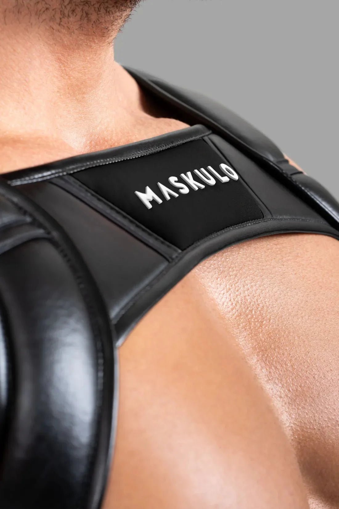 Body Harness with Push - up Effect. Black - MHR121 - Y5 - www.maskulo.berlin - Local store