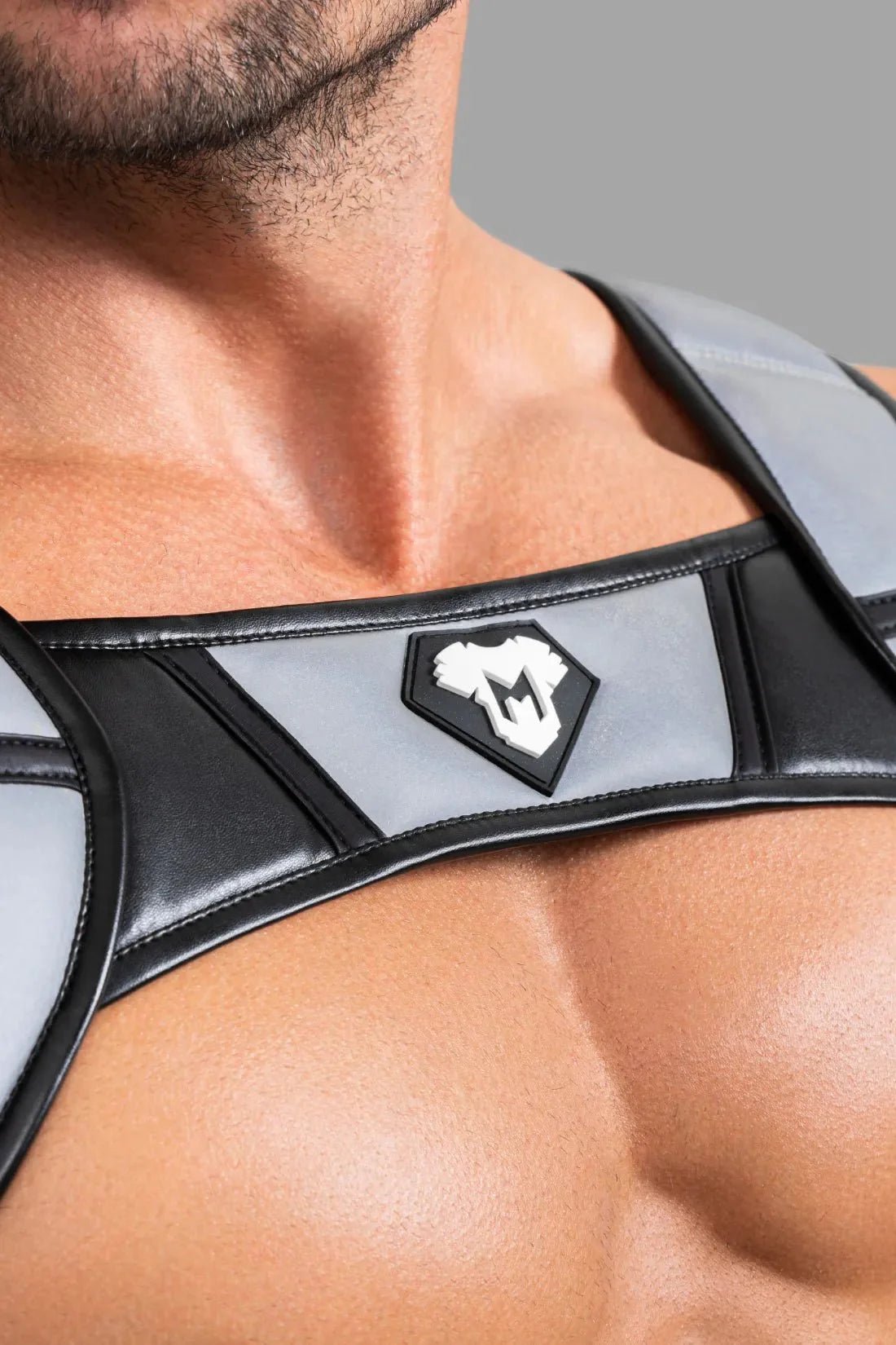 Body Harness with Push - up Effect. XXL size. Black and Grey Reflective Light - MHR122 - Y5 - www.maskulo.berlin - Local store