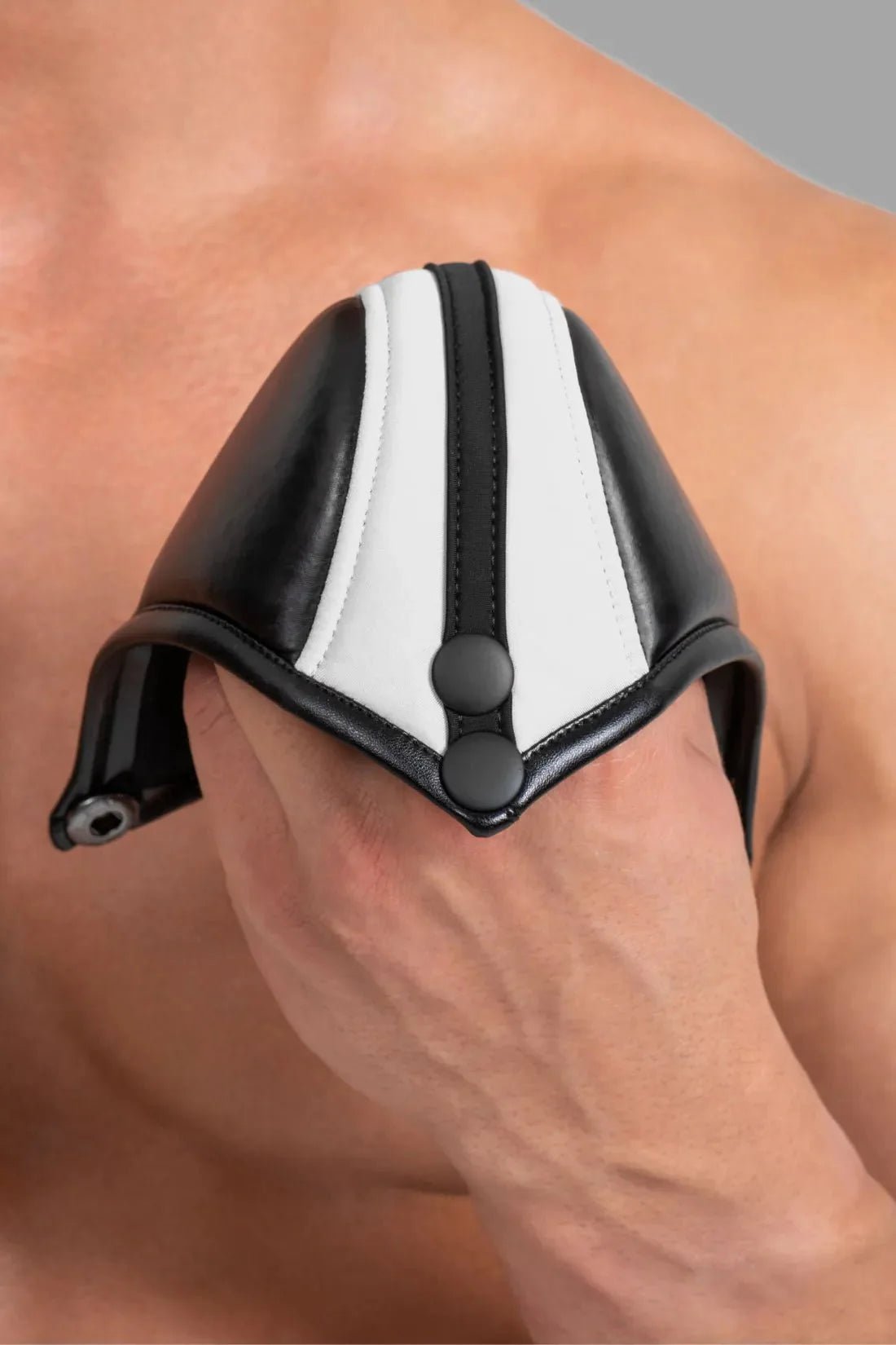 Briefs with Pads. Black and White - MBR131 - Y4 - www.maskulo.berlin - Local store