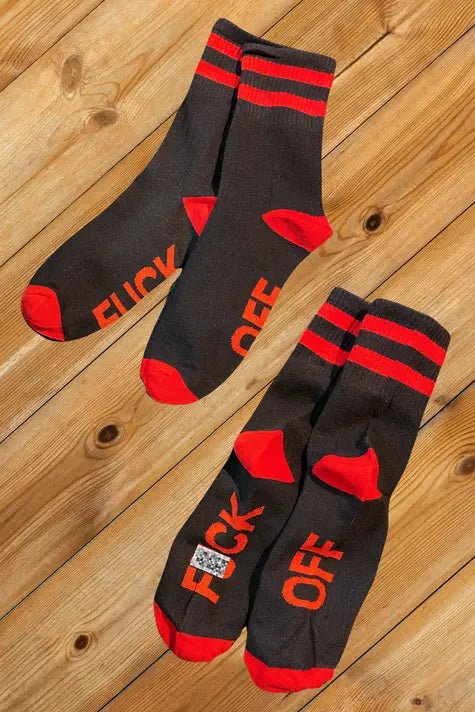 "F*CK OFF" Crew Socks. Black + Red - MSC114 - YX - www.maskulo.berlin - Local store