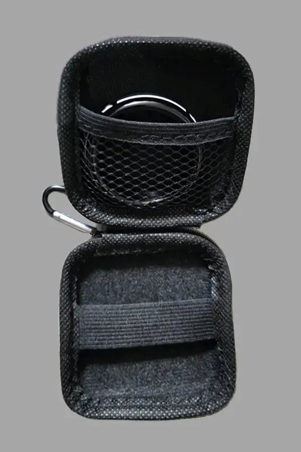 Jax Wanderlust. Mini Zip - Case with Carabiner. Black - MCS101 - YX - www.maskulo.berlin - Local store