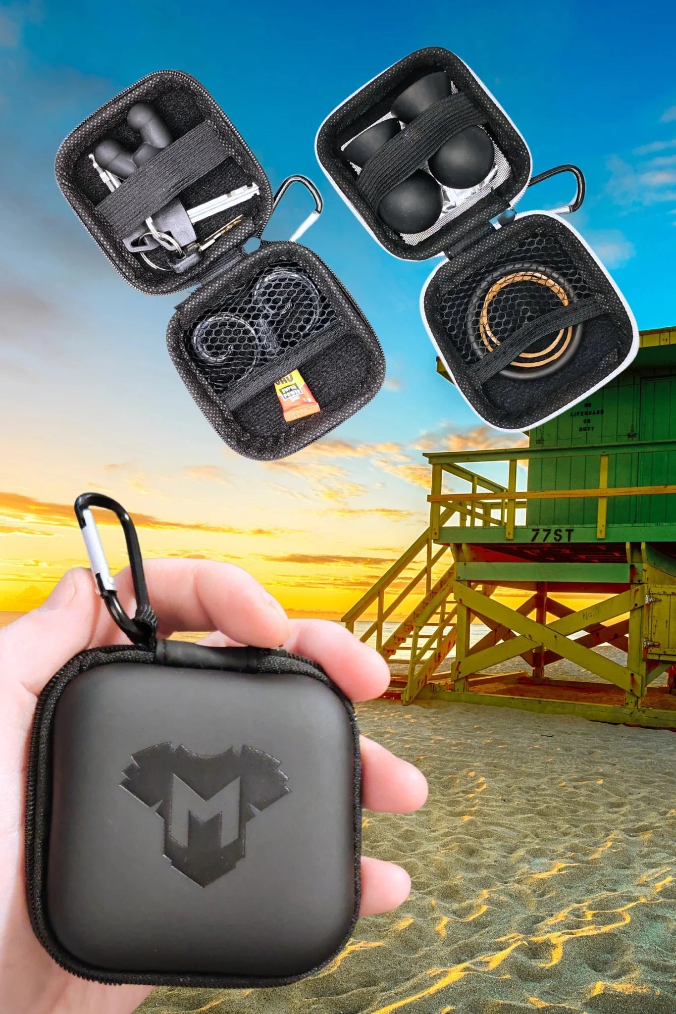 Jax Wanderlust. Mini Zip - Case with Carabiner. Black - MCS101 - YX - www.maskulo.berlin - Local store