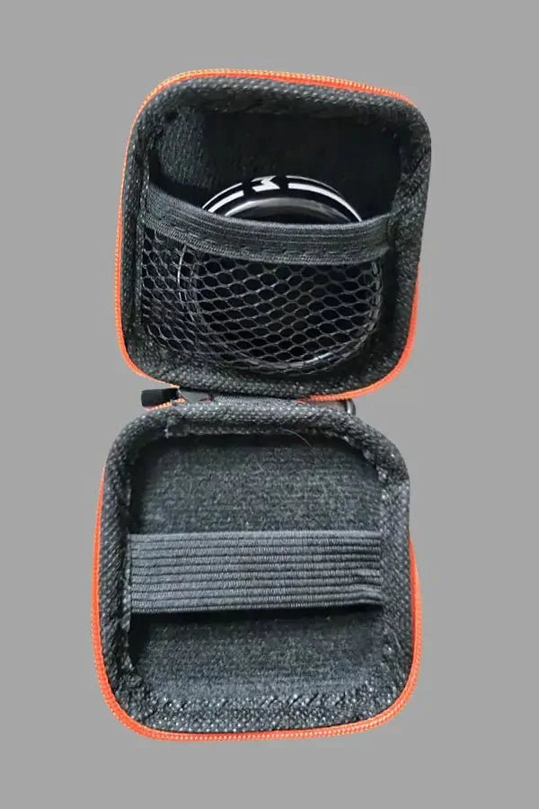 Jax Wanderlust. Mini Zip - Case with Carabiner. Black + Orange - MCS104 - YX - www.maskulo.berlin - Local store