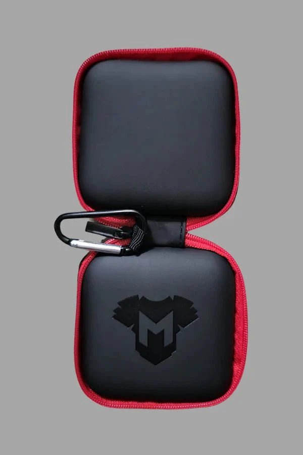 Jax Wanderlust. Mini Zip - Case with Carabiner. Black + Red - MCS103 - YX - www.maskulo.berlin - Local store