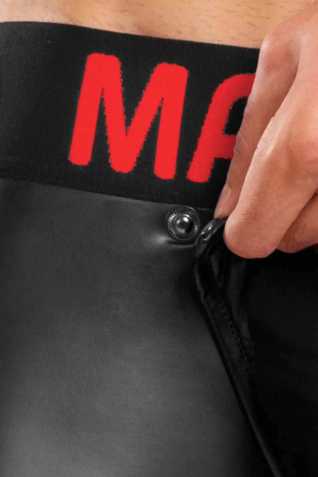 Men's Shorts with Pads. Zippered rear. Black and Red - MSH113 - Y5 - www.maskulo.berlin - Local store