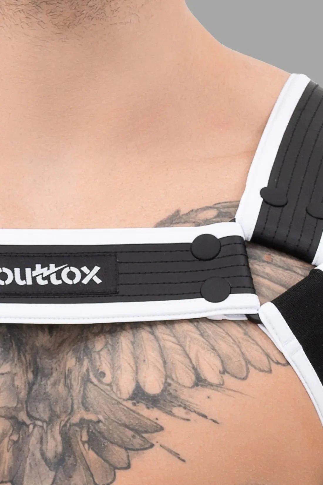 Outtox. Body Harness with Snaps. Black and White - XHR117 - Y5 - www.maskulo.berlin - Local store