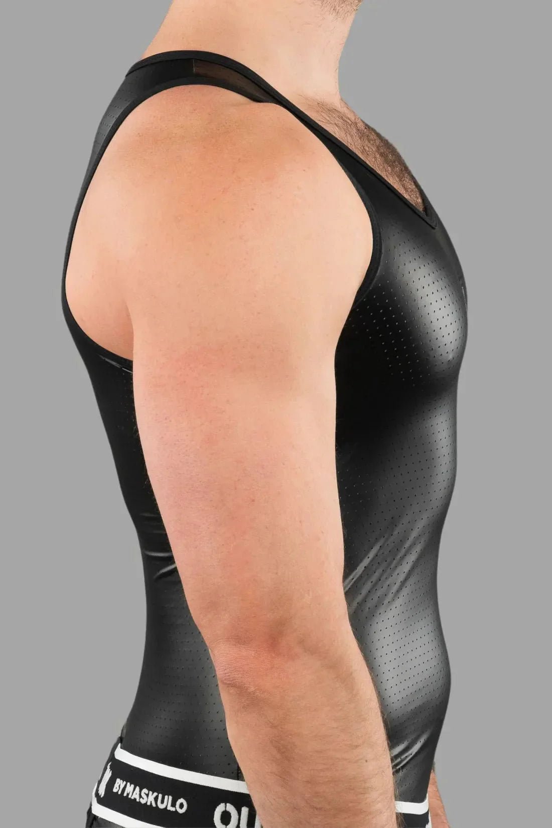 Outtox by Maskulo. Tank top. Black - XTP105 - Y1 - www.maskulo.berlin - Local store