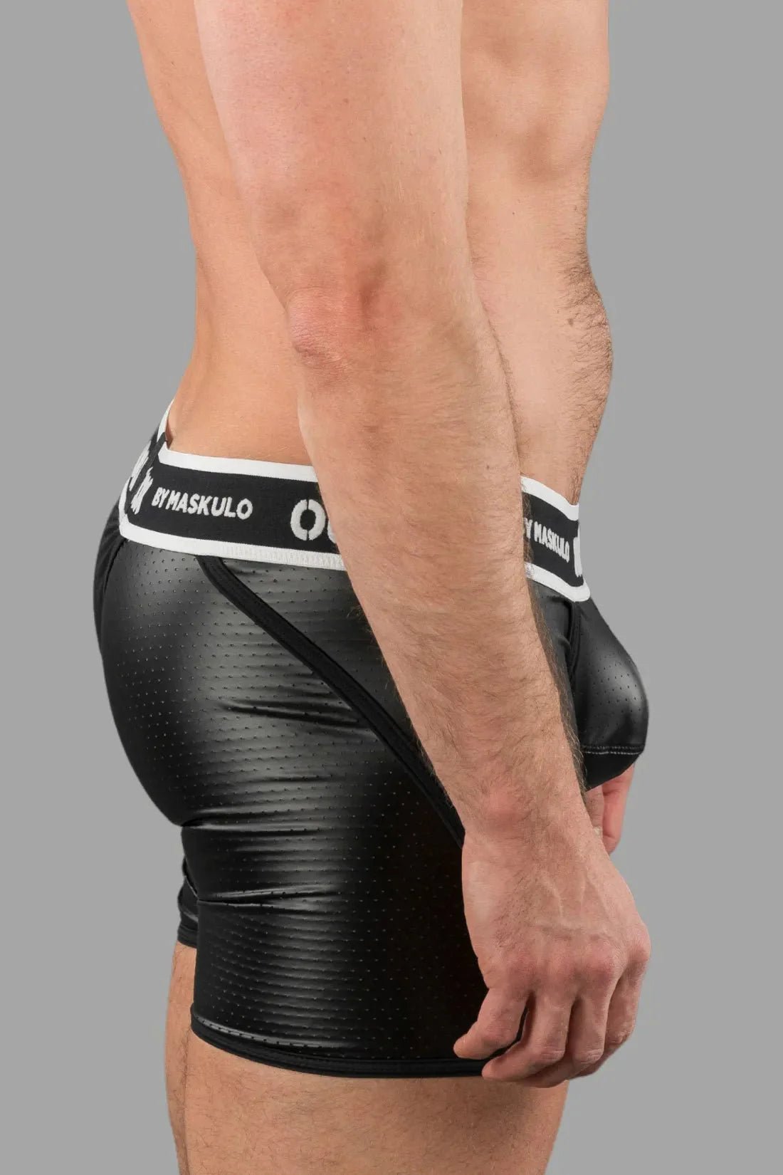 Outtox by Maskulo. Wrapped Rear Shorts with Snap Codpiece. Black - XSH117 - Y1 - www.maskulo.berlin - Local store