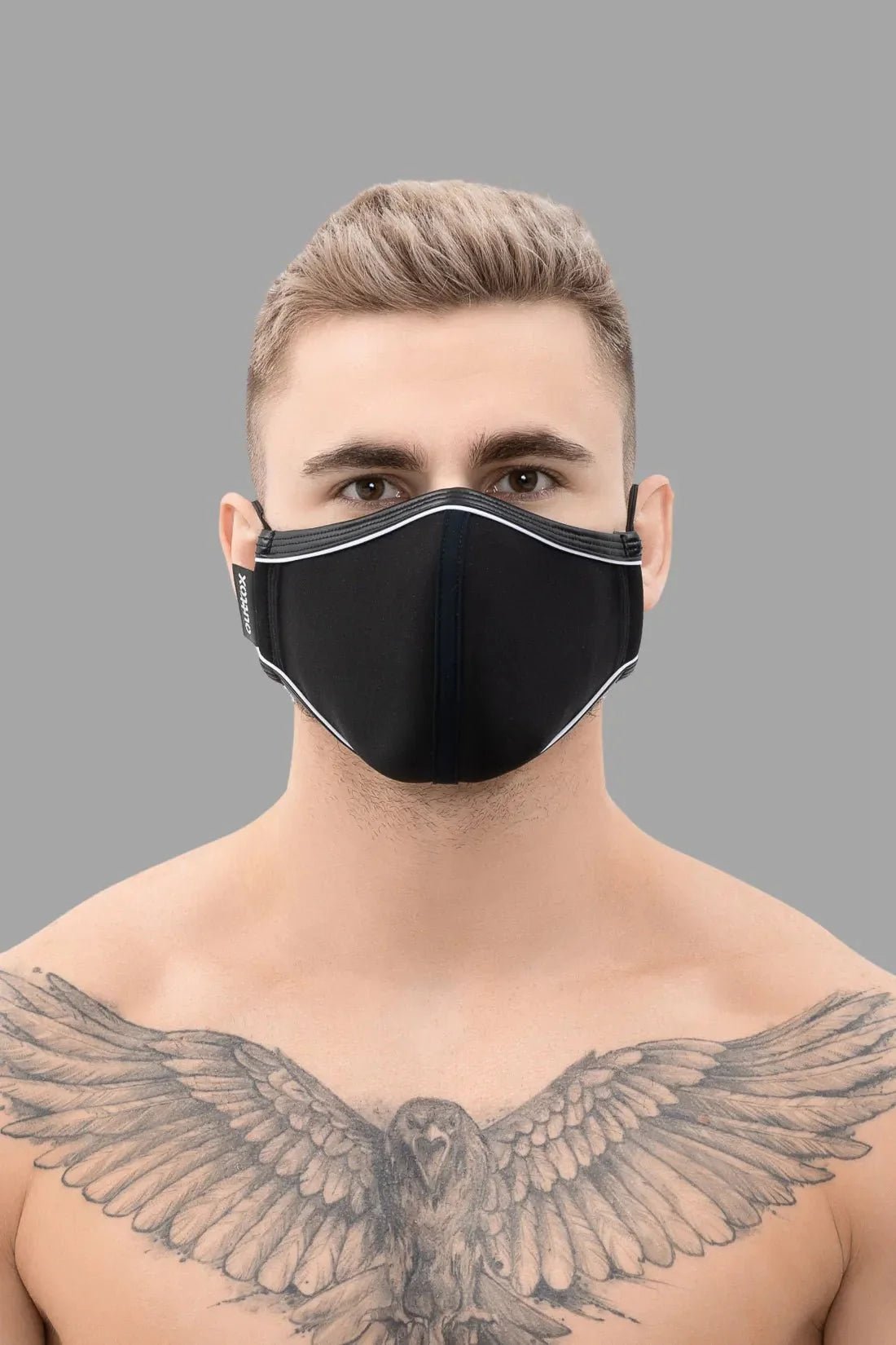 Outtox. Everyday Mask. Black and White - XAC102 - YX - www.maskulo.berlin - Local store