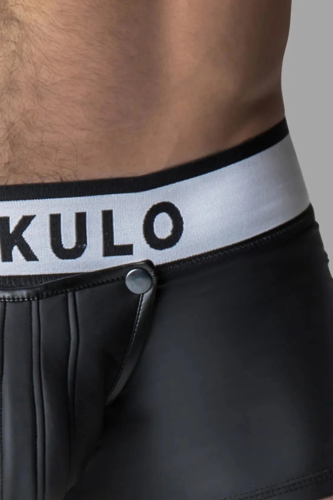 Rubber Look Trunk Shorts. Detachable pouch. Open Rear. Black - MTR108 - Y5 - www.maskulo.berlin - Local store