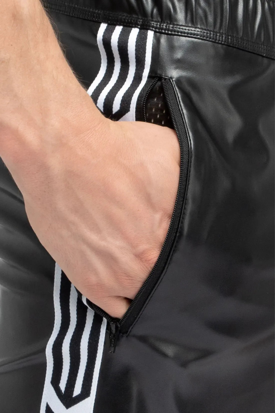 Skulla. Leatherette Soccer Shorts. Black+White - MSH105 - Y1 - www.maskulo.berlin - Local store