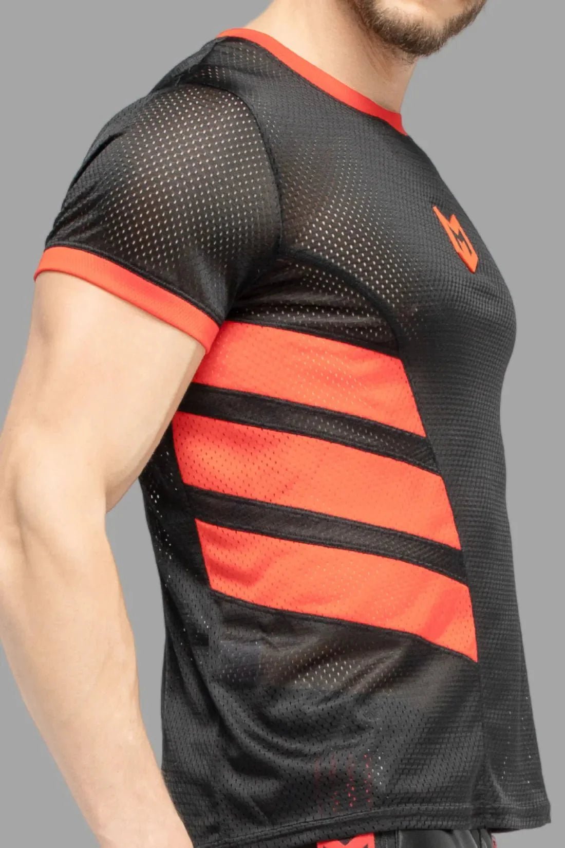 Skulla. Mesh T-Shirt. Black and Red - MTS102 - Y5 - www.maskulo.berlin - Local store