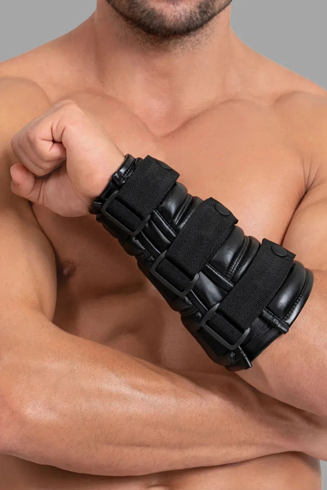 Wrist Wallet with Rubberized Zipper - MAC120 - YX - www.maskulo.berlin - Local store