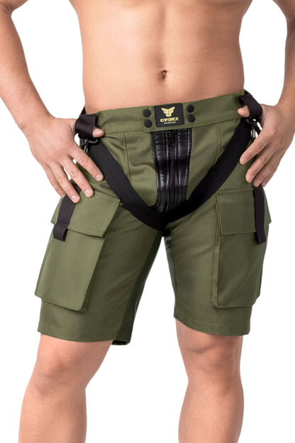 Erzwingen. Cargo-Shorts mit beidseitigem Reißverschluss. Grün „Khaki“