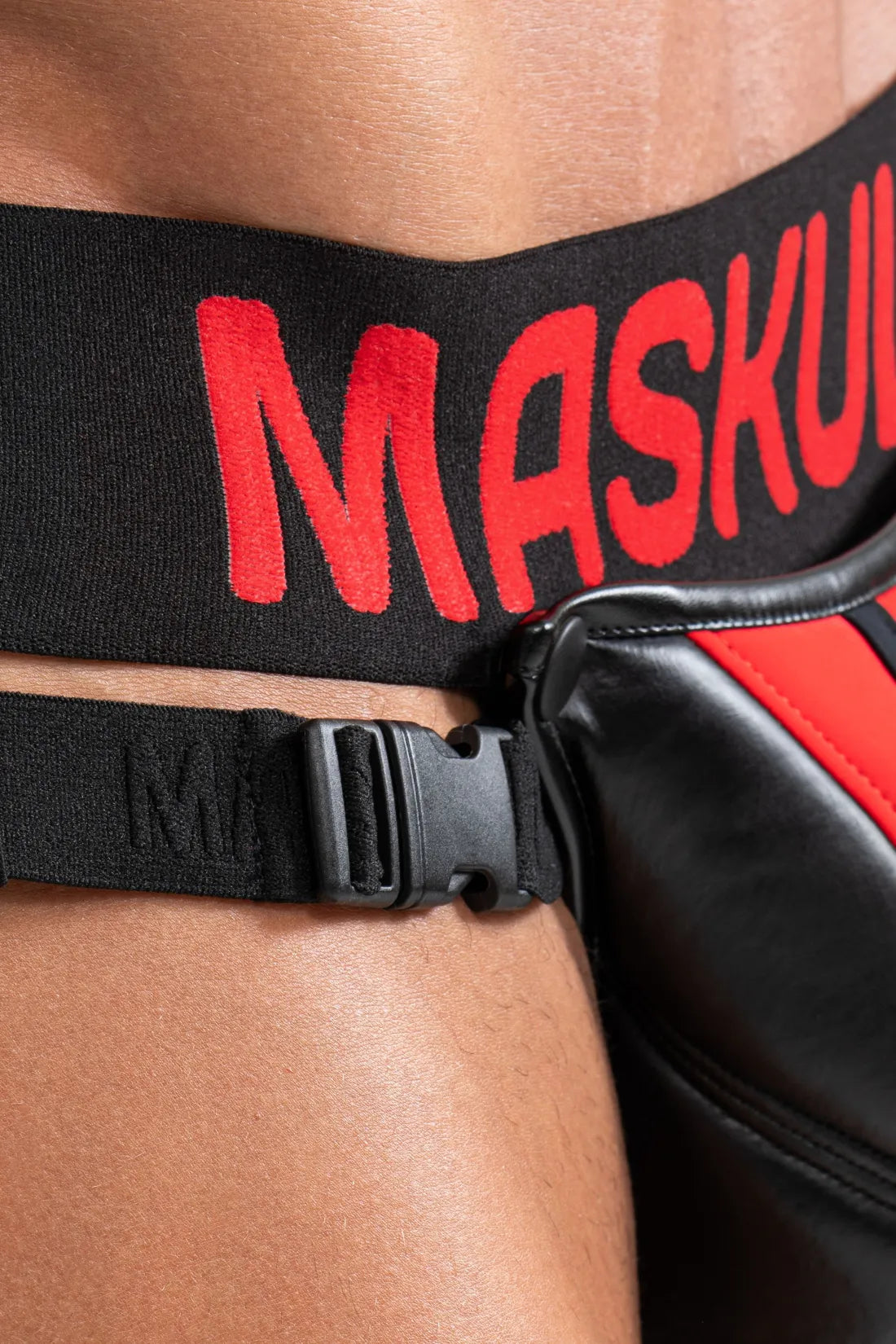 Jock 'Big Bulge' with Plastic Fasteners. Black+Red