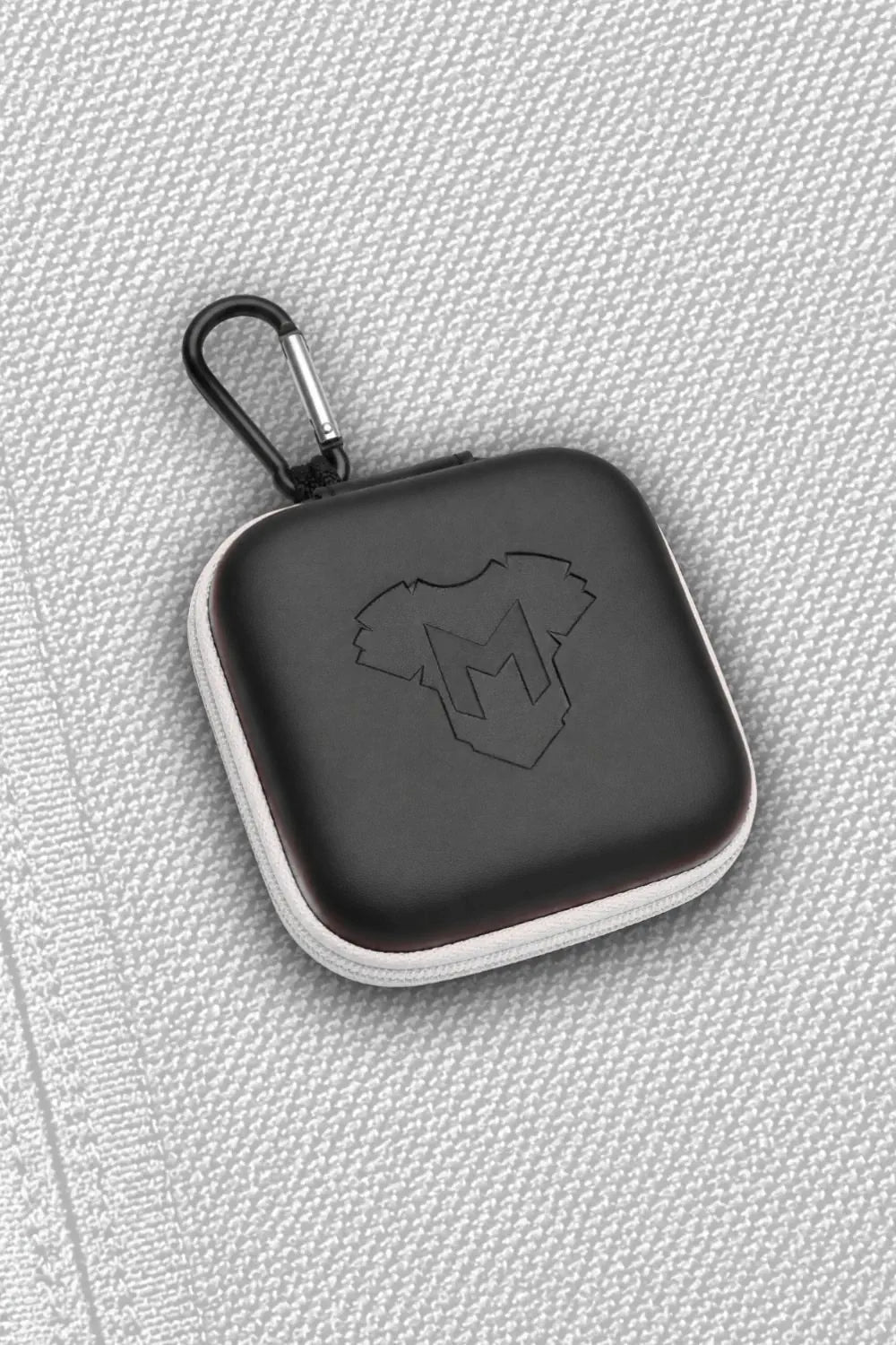 Leonardo Wanderlust. Carabiner Zip-Case. White