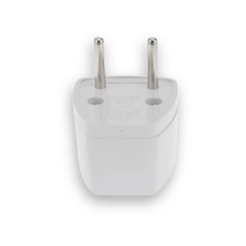 Maskulo NEL330 white travel adapter for US, UK, AU to EU conversion.