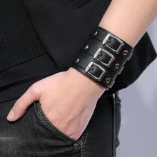 Maskulo NQ3326 6cm black PU leather wristband with 3 silver metal buckles, ideal for cosplay, daily wear, parties, and travel.