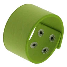 5 cm PU leather wristband with snap buttons from Maskulo Berlin.