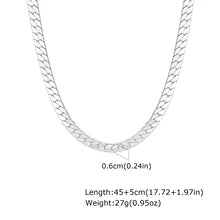 Maskulo Berlin Flat Cuban Link Chain in silver, perfect for cosplay and daily wear.