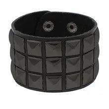 Maskulo NQ3345 6cm black PU leather wristband with square metal rivets, ideal for cosplay, parties, or daily wear.
