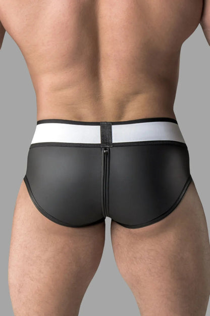 Armored. Rubber look Briefs. Detachable pouch. Zippered rear. Black - MBR109 - Y1 - www.maskulo.berlin - Local store
