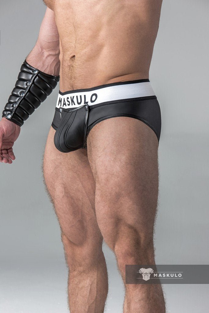 Armored Standard. Regular Rear Briefs. Black - MBR108-Y1 7 - www.maskulo.berlin Local City Store