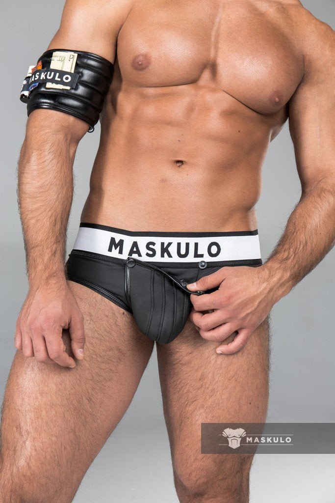 Armored Standard. Regular Rear Briefs. Black - MBR108-Y1 5 - www.maskulo.berlin Local City Store