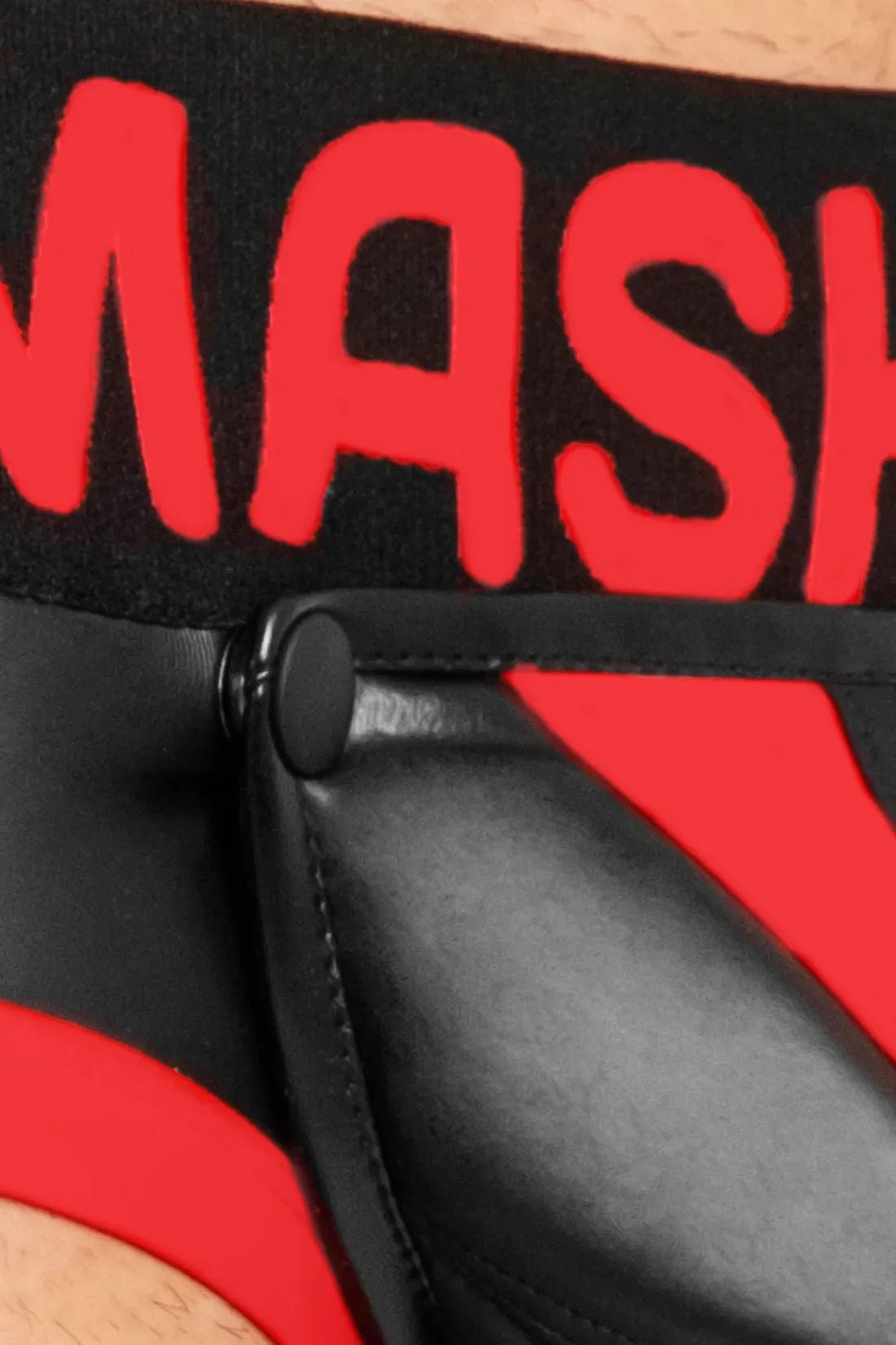 Basic Briefs with Pouch Snap. Black+Red - MBR133 - Y2 - www.maskulo.berlin - Local store