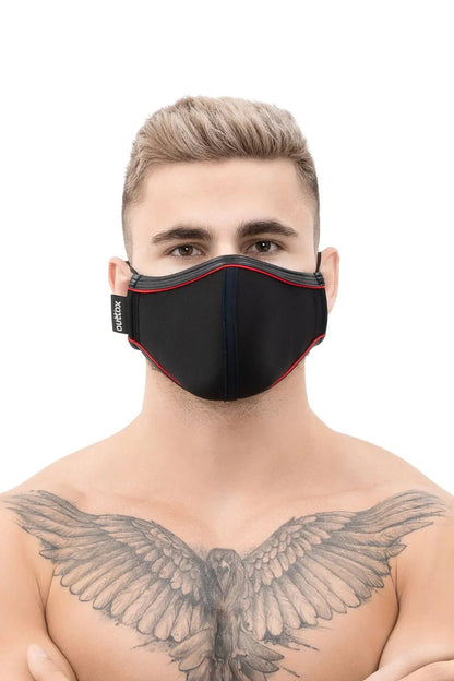 Everyday Mask. Black And Red - XAC101-YX - www.maskulo.berlin - Local store
