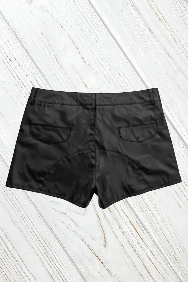 Kane Leatherbud Saddle-styled Shorts. Black - MSH267-Y1 2 - www.maskulo.berlin Local City Store