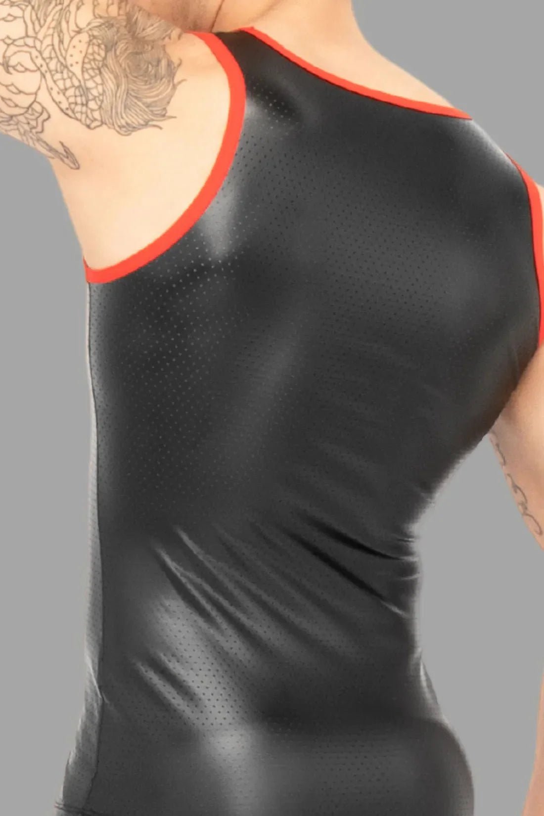 Outtox. Tank top. Black and Red - XTP101 - Y5 - www.maskulo.berlin - Local store