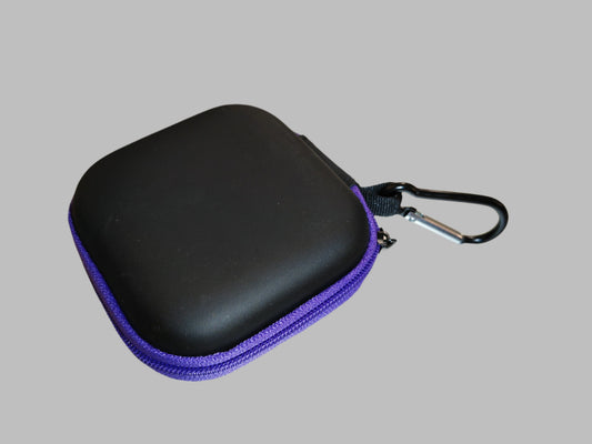 Carabiner case 7 cm. Black+Purple