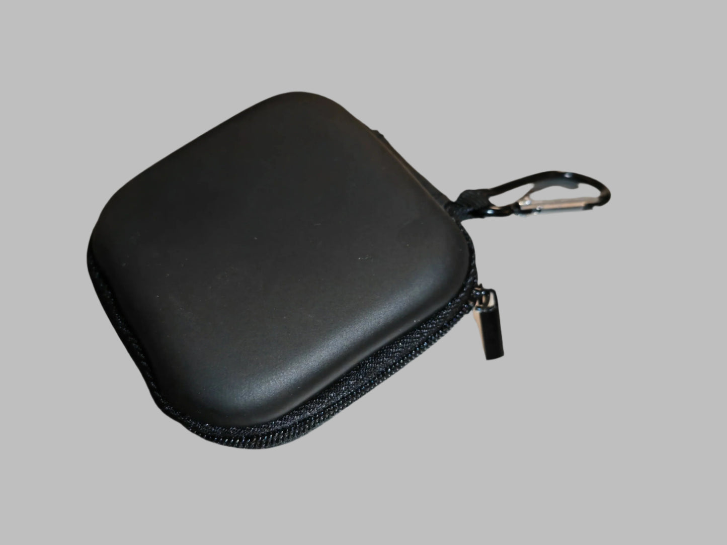 Carabiner case 6 cm. Black