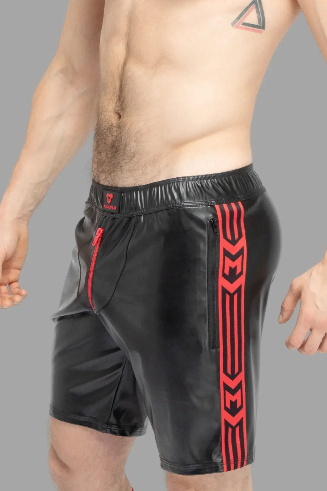 Skulla. Leatherette Soccer Shorts. Black+Red - MSH104 - Y1 - www.maskulo.berlin - Local store