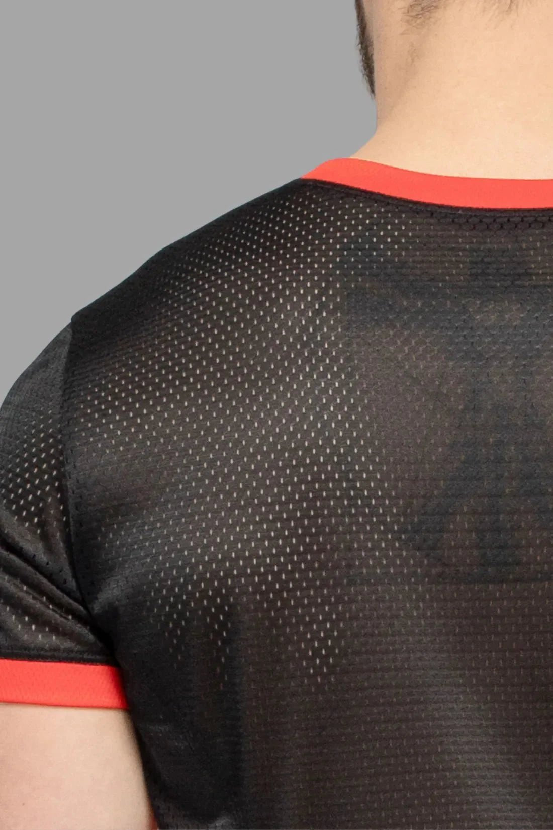 Skulla. Mesh T-Shirt. Black and Red - MTS102 - Y5 - www.maskulo.berlin - Local store