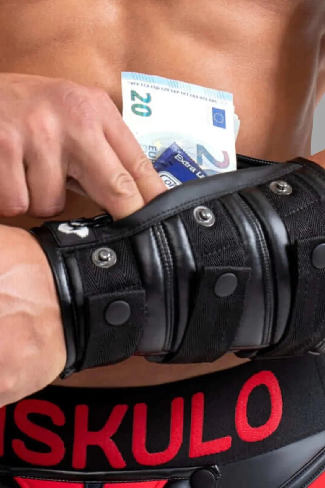 Wrist Wallet With Rubberized Zipper - MAC120-YX 5 - www.maskulo.berlin Local City Store