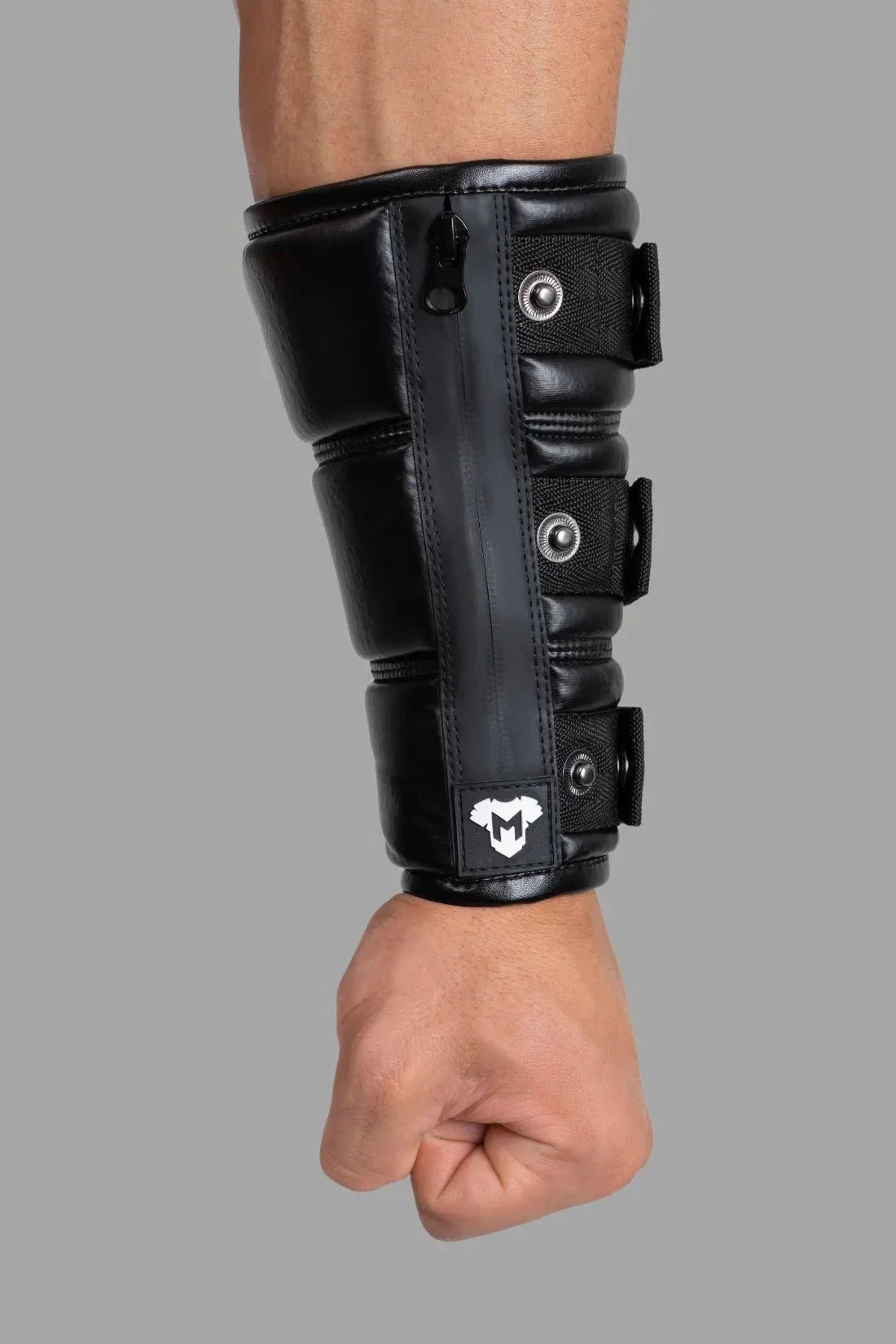 Wrist Wallet With Rubberized Zipper - MAC120-YX 9 - www.maskulo.berlin Local City Store