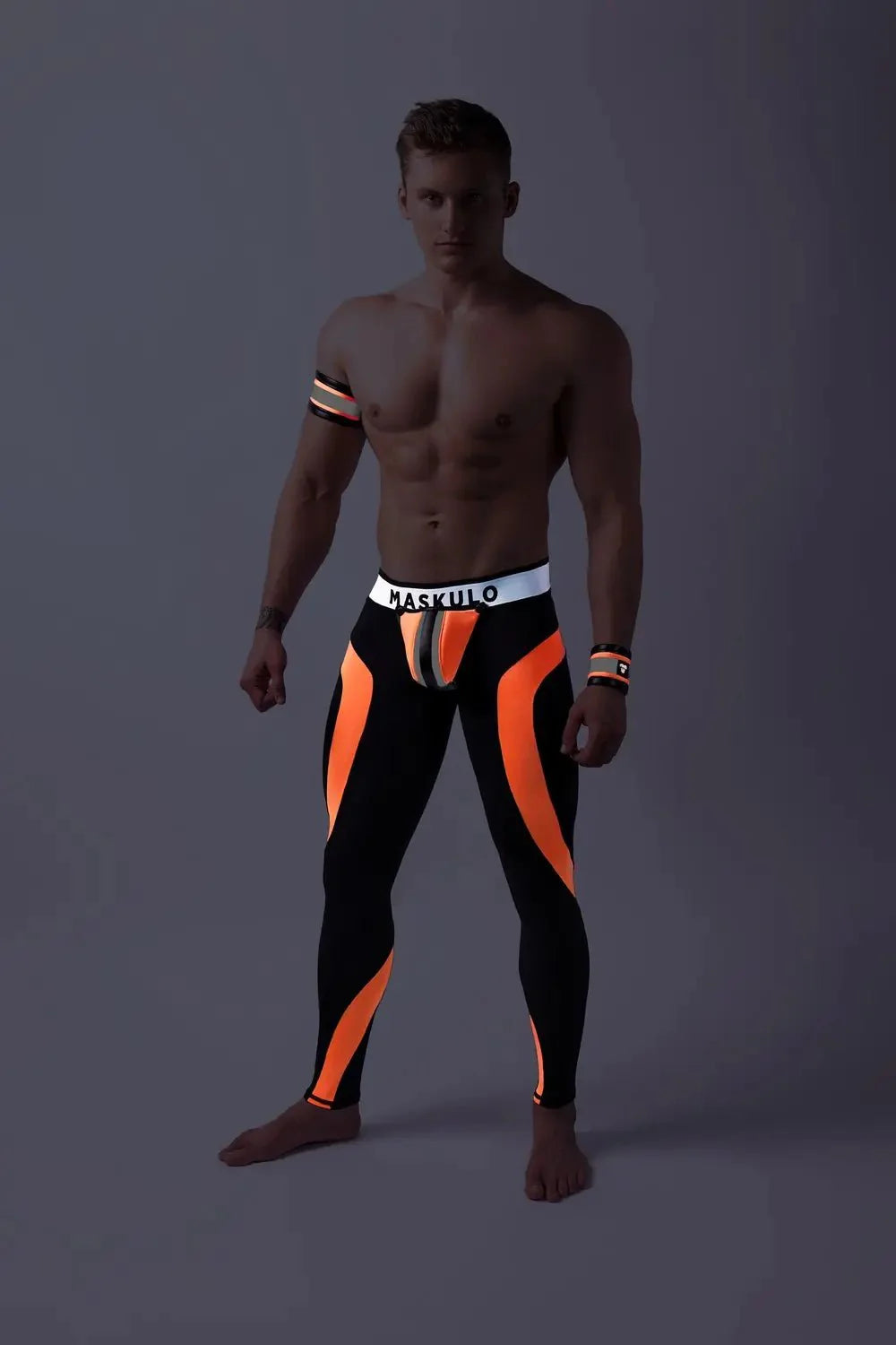 Youngero Classic. Regular Rear Leggings. Orange Neon