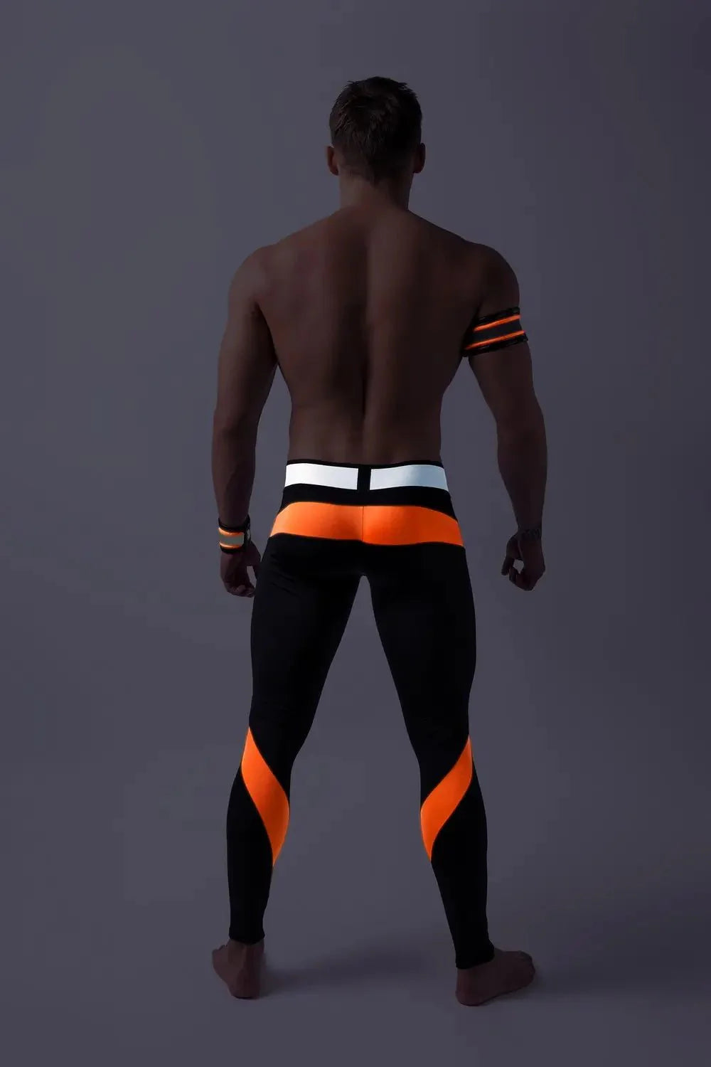 Youngero Classic. Regular Rear Leggings. Orange Neon