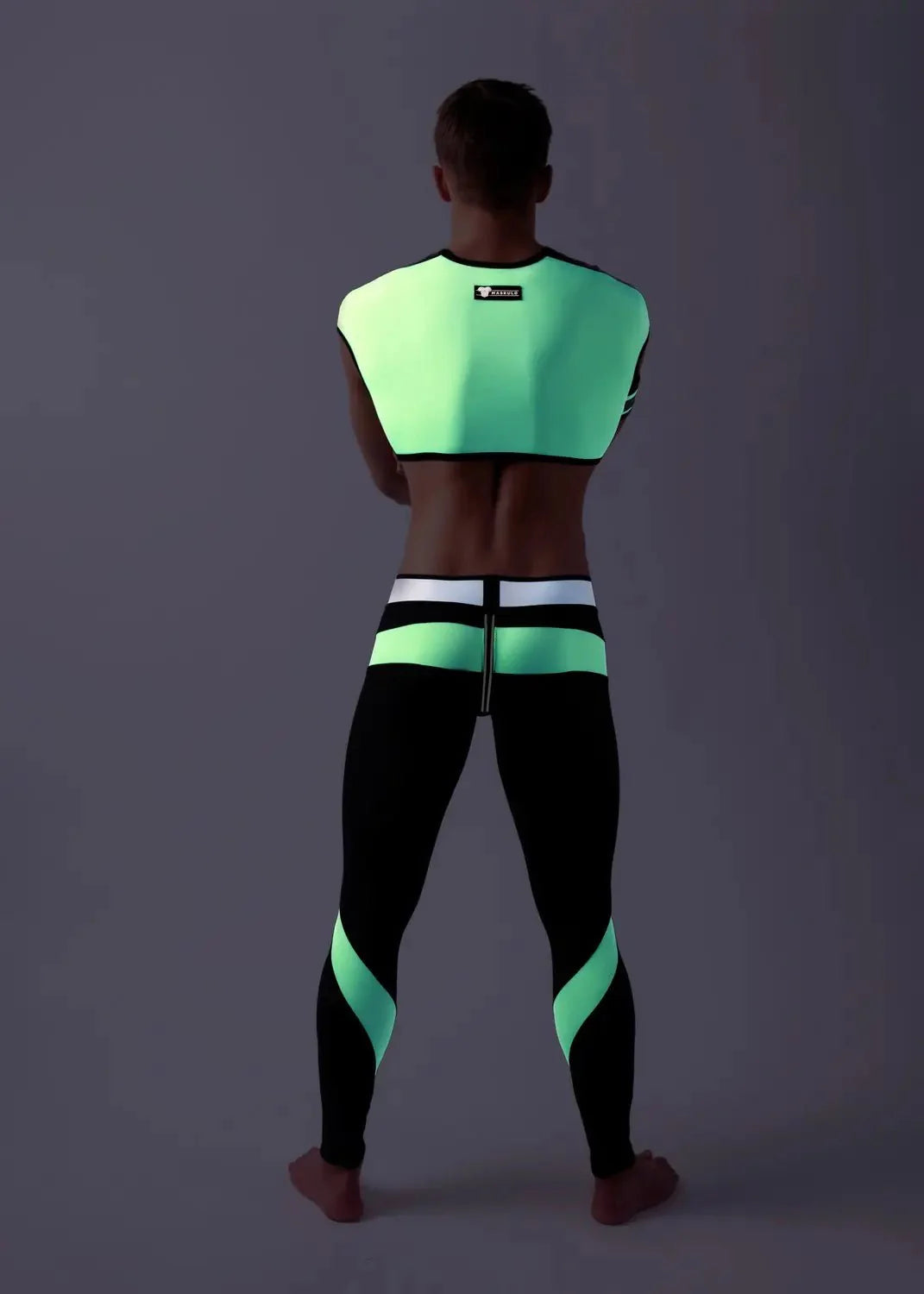 Youngero Classic. Zip-Rear Leggings. Green Neon